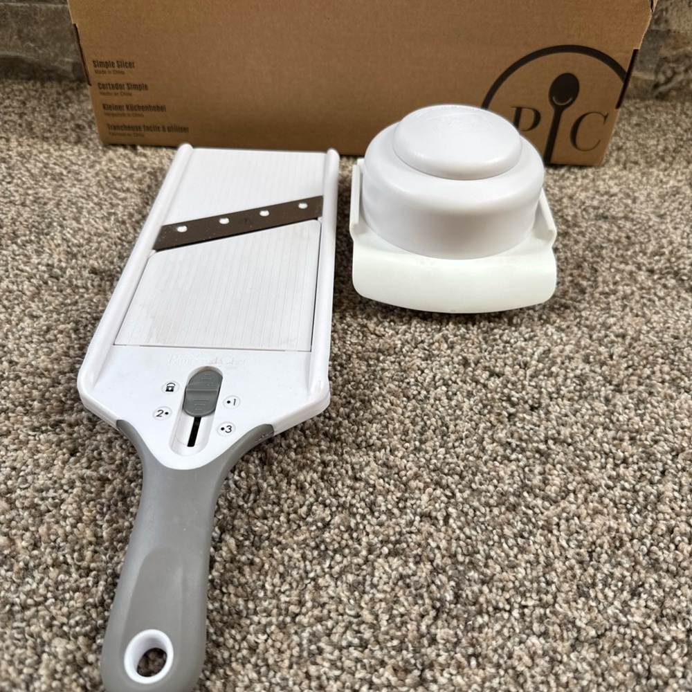 Pampered Chef Simple Slicer